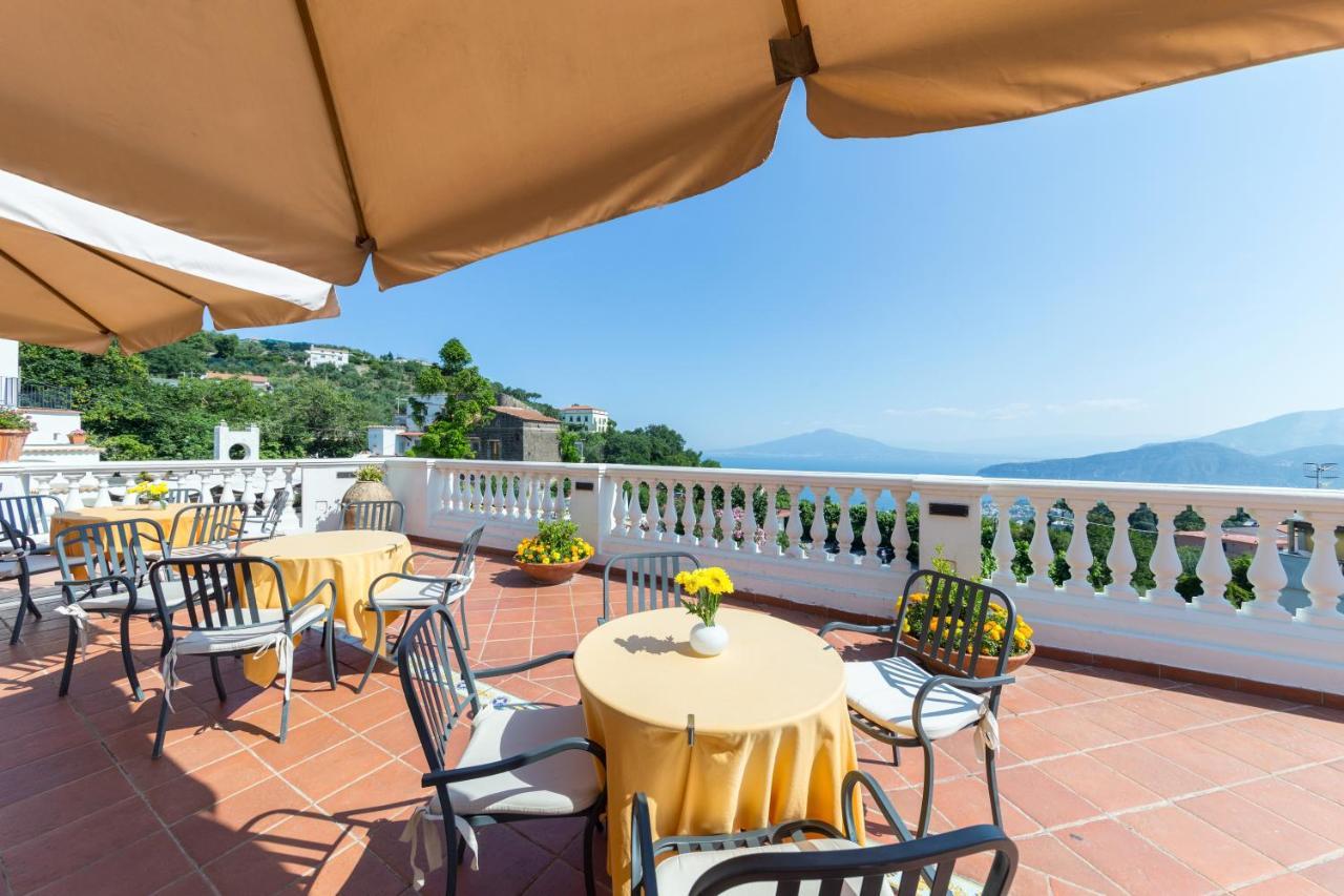 Hotel Jaccarino SantʼAgata sui Due Golfi Esterno foto