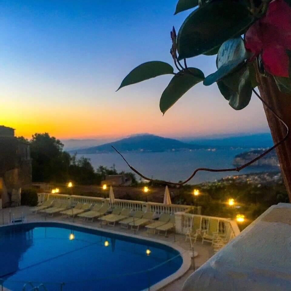 Hotel Jaccarino SantʼAgata sui Due Golfi Esterno foto