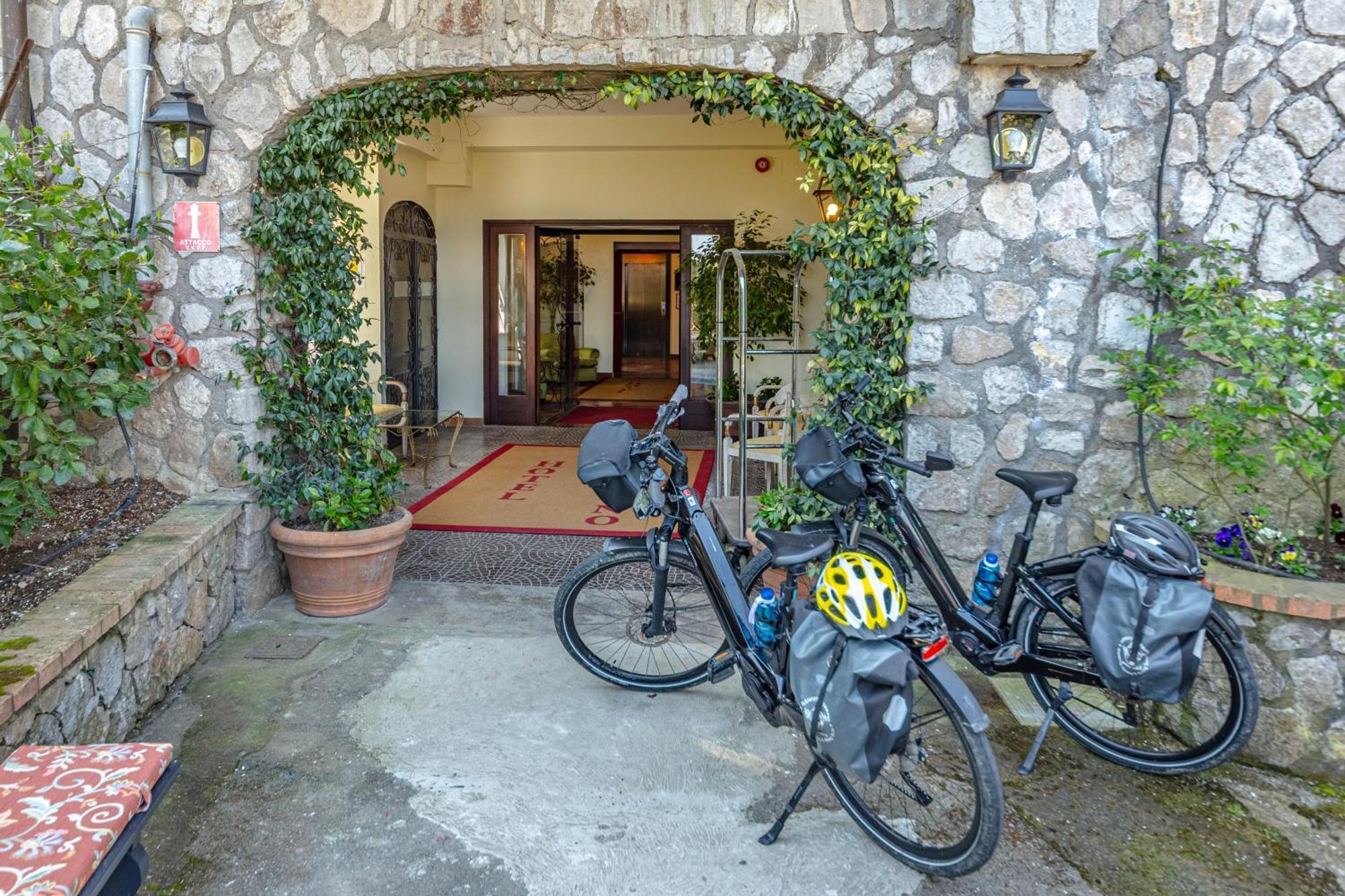 Hotel Jaccarino SantʼAgata sui Due Golfi Esterno foto