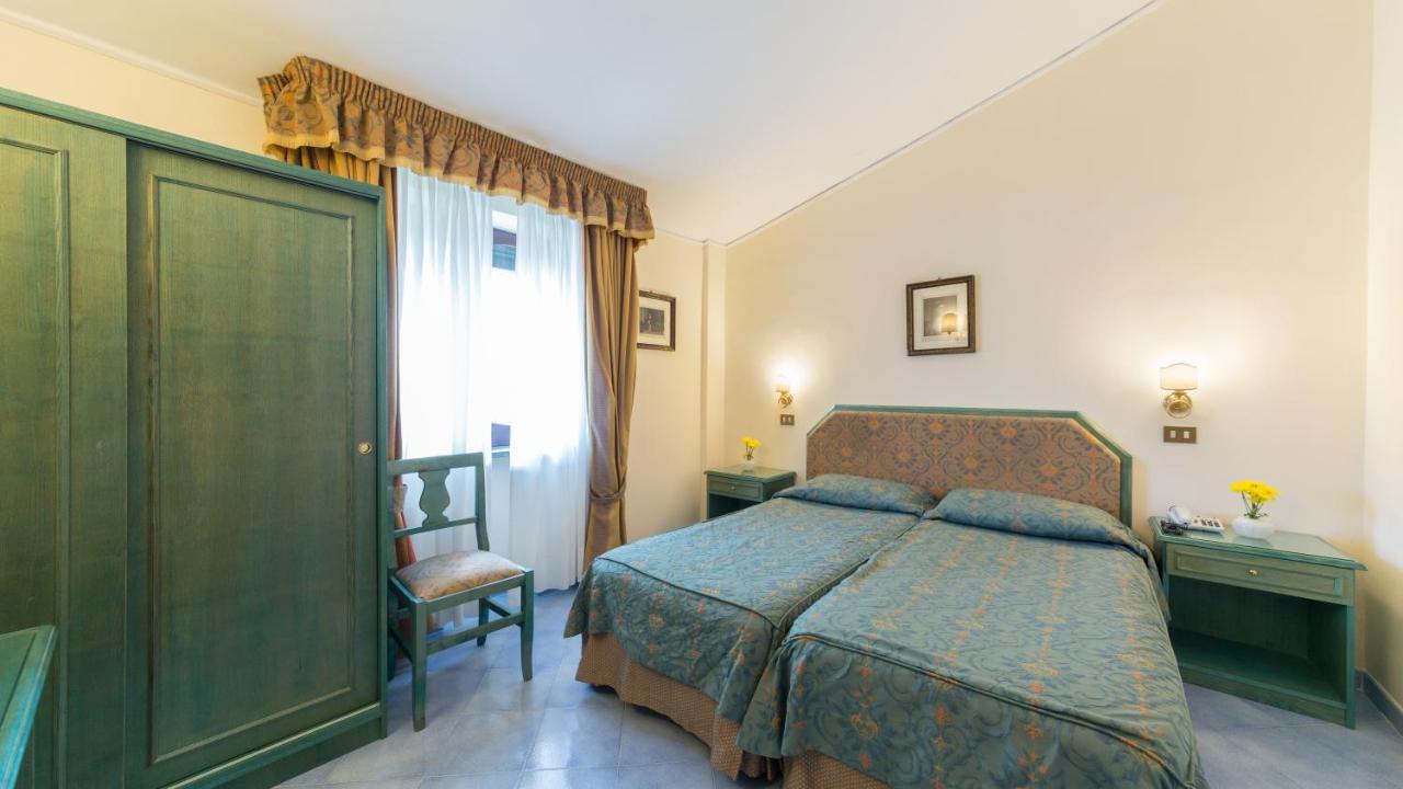 Hotel Jaccarino SantʼAgata sui Due Golfi Esterno foto