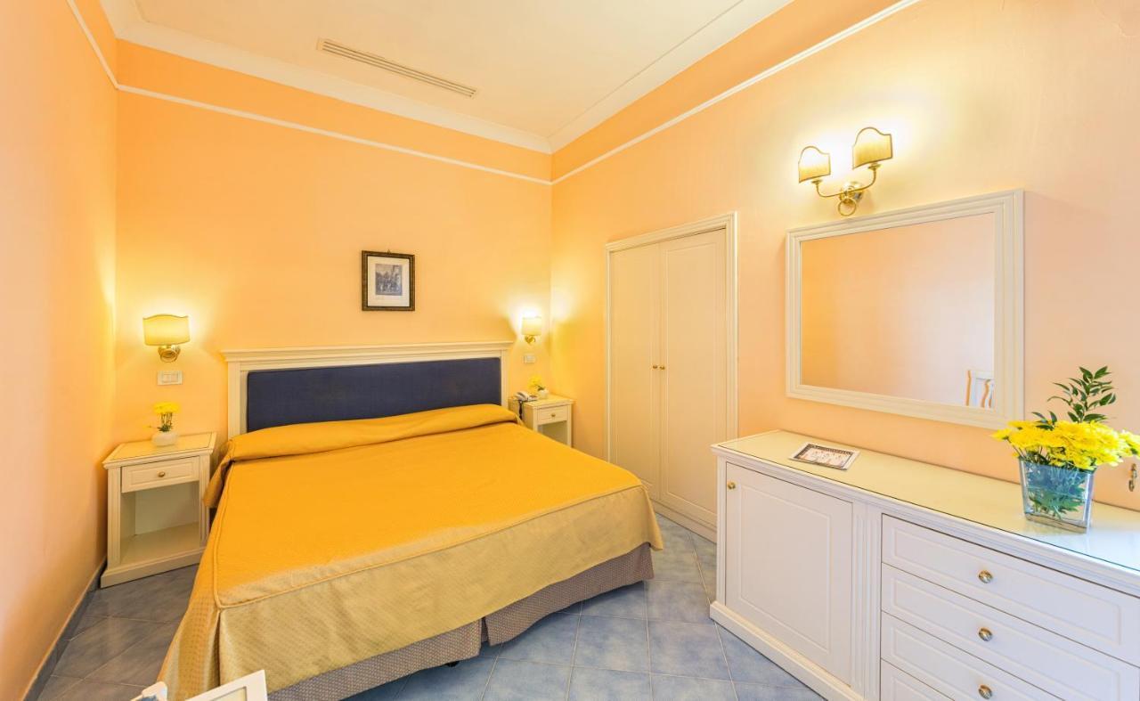 Hotel Jaccarino SantʼAgata sui Due Golfi Esterno foto