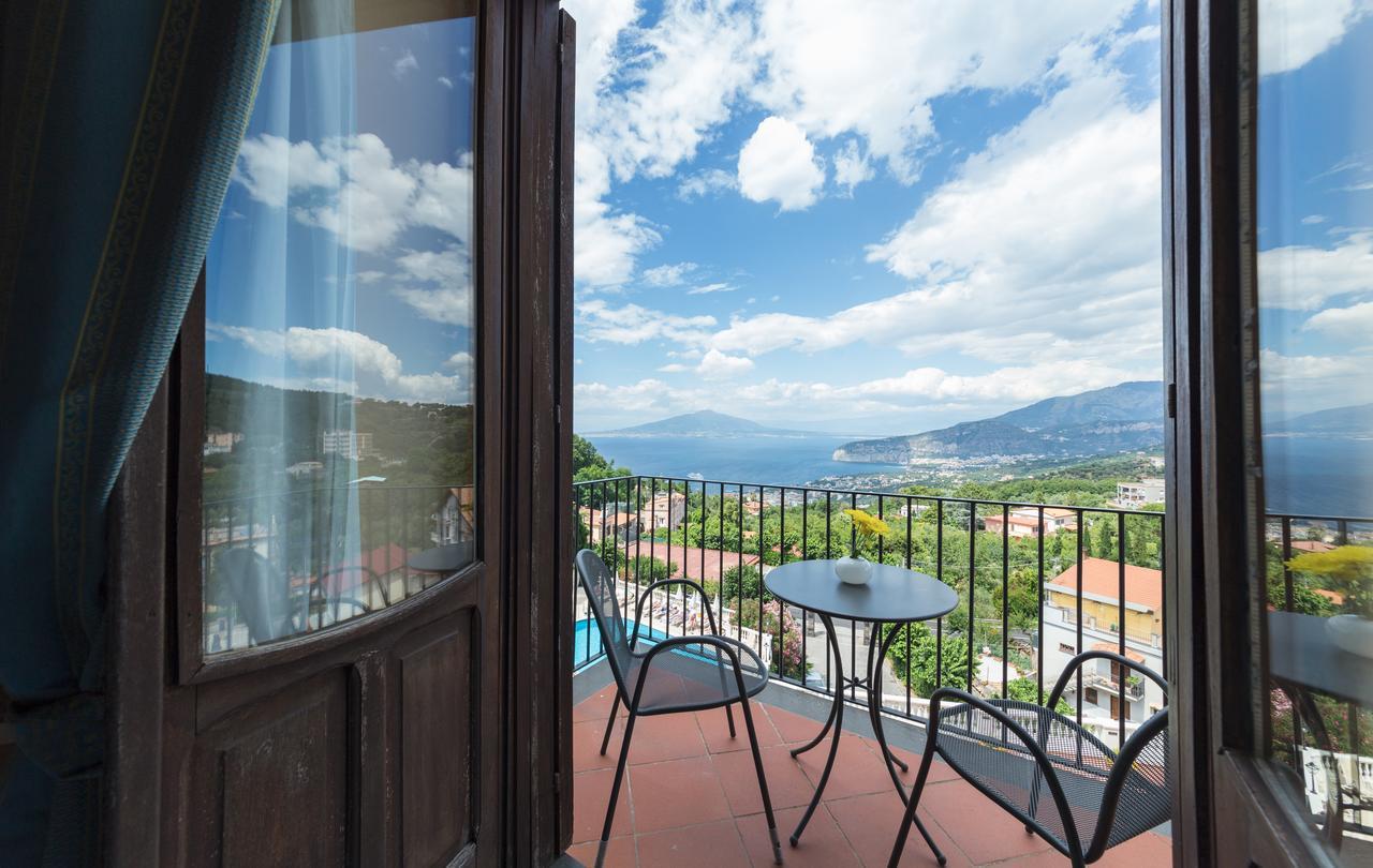 Hotel Jaccarino SantʼAgata sui Due Golfi Esterno foto